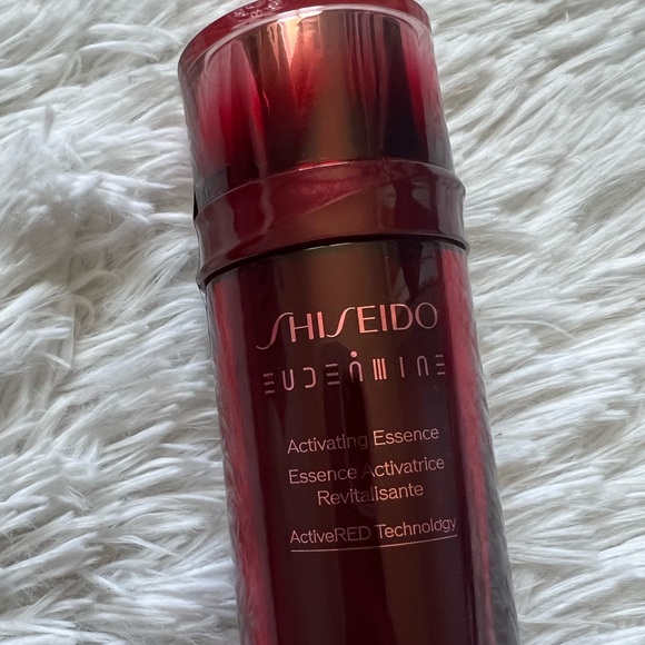 Shiseido Activating Essence with Hyaluronic Acid - Picture 6 of 7
